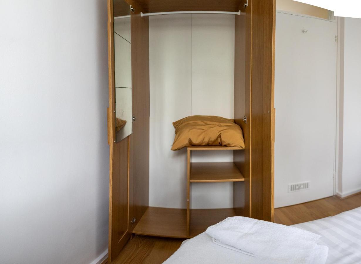 Ferienhaus - 4 Bed - Sleeps 8 - Garden - Pet Friendly London